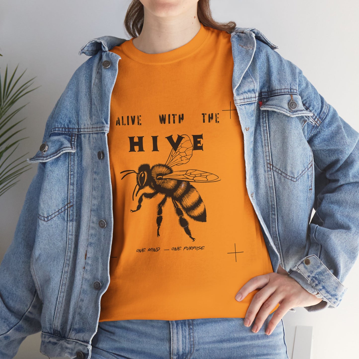 Camiseta unisex Alive With The Hive