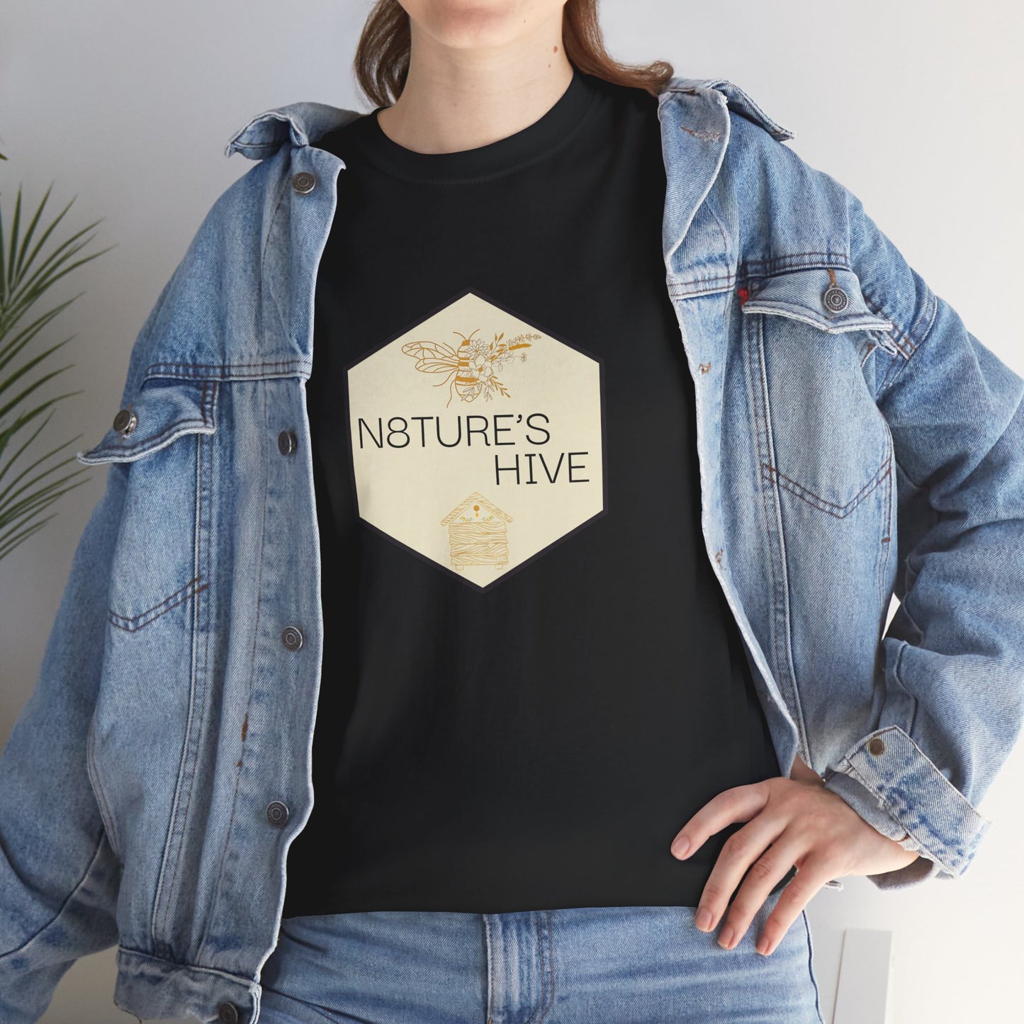 Camiseta con el logotipo original de HIVE de N8TURE
