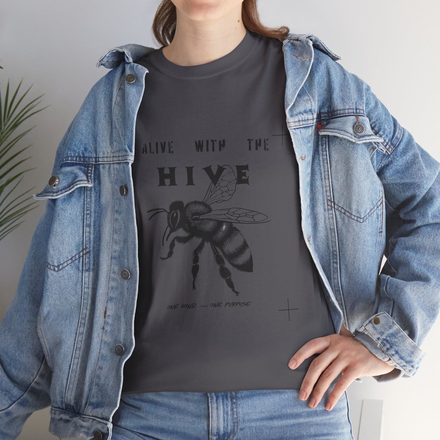 Camiseta unisex Alive With The Hive