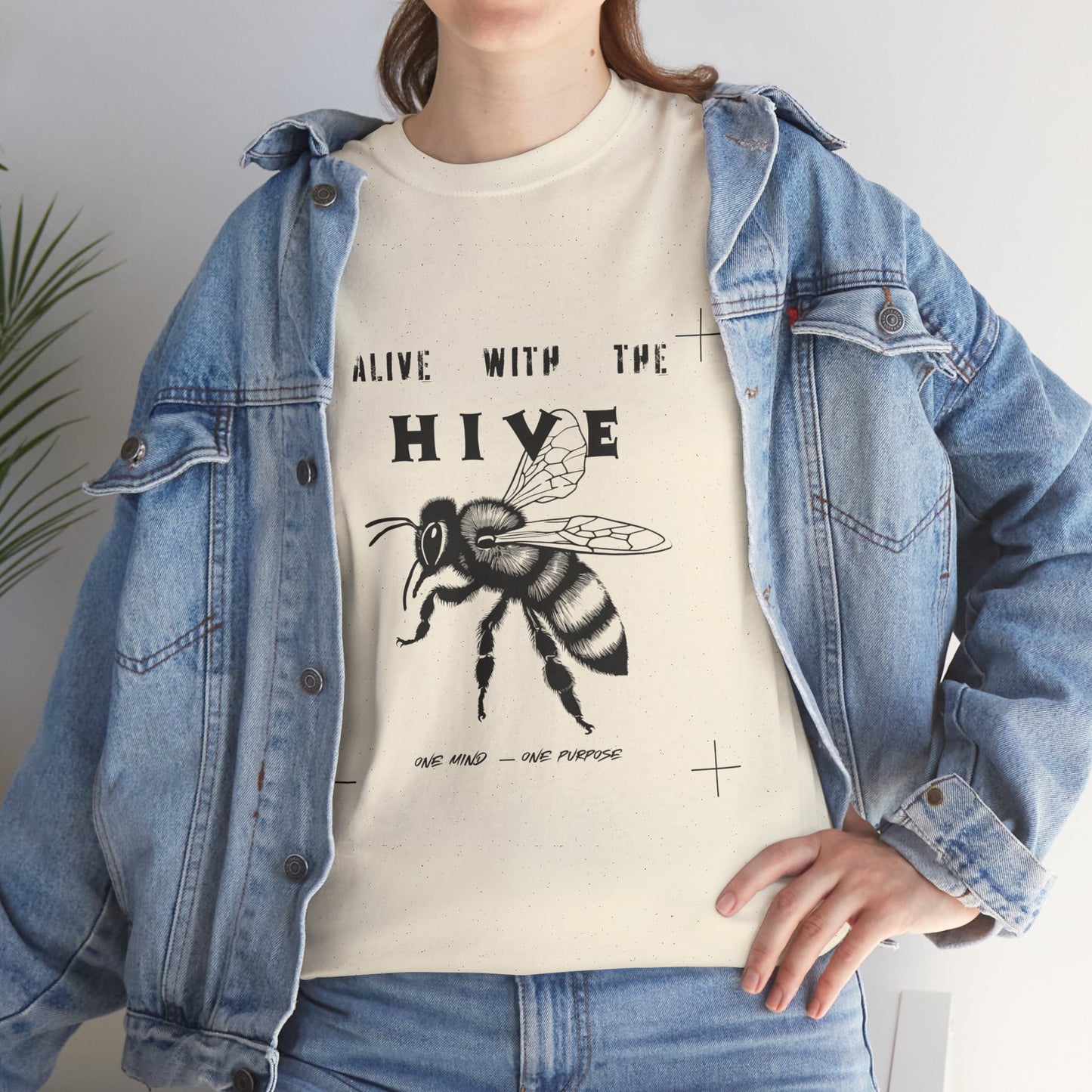 Camiseta unisex Alive With The Hive