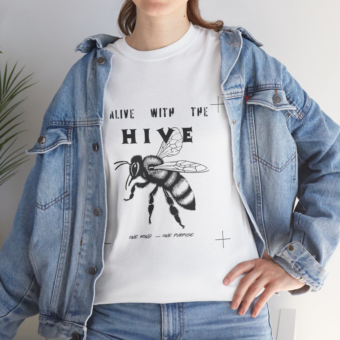 Camiseta unisex Alive With The Hive