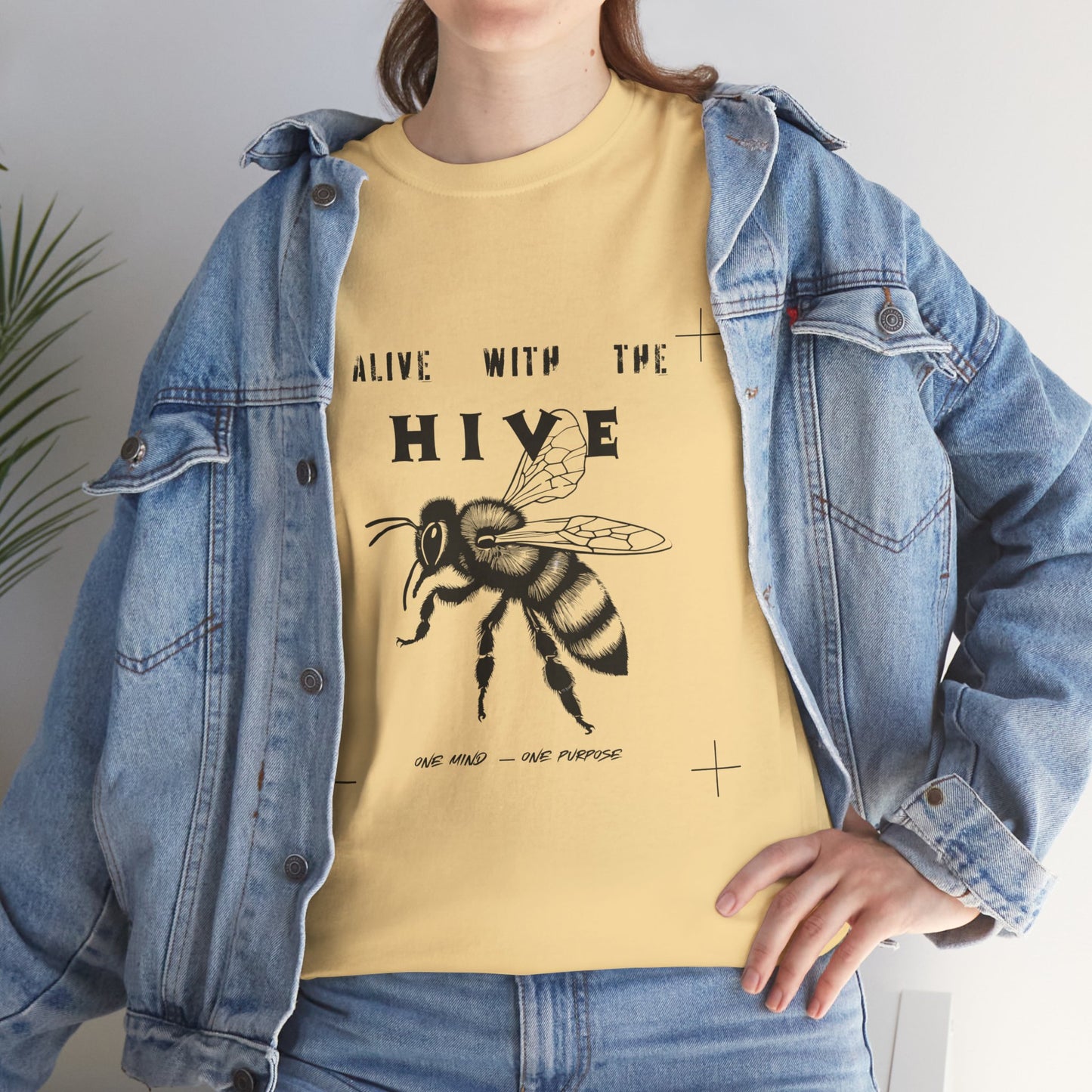 Camiseta unisex Alive With The Hive