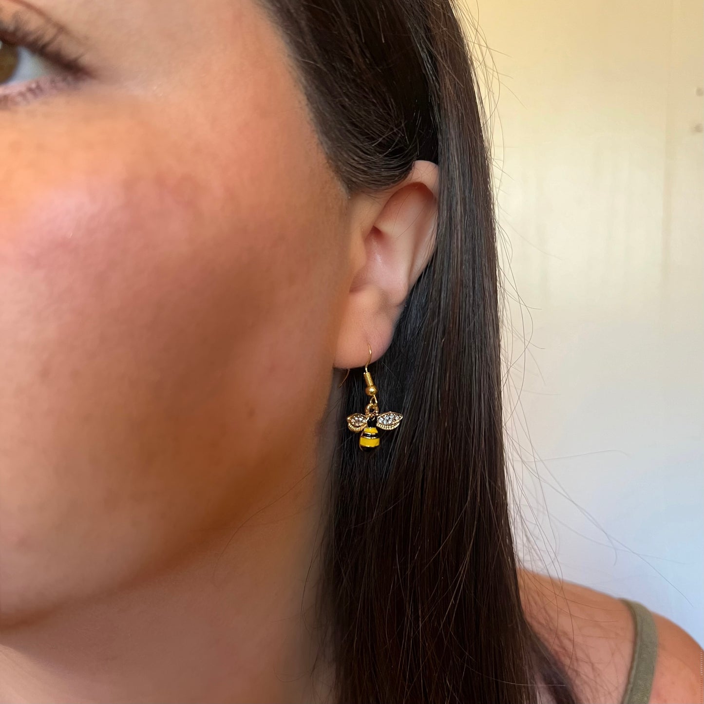 Pendientes con forma de abeja y panal