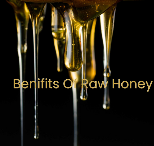 The Benefits of Raw Honey: Nature’s Perfect Health & Home Remedy