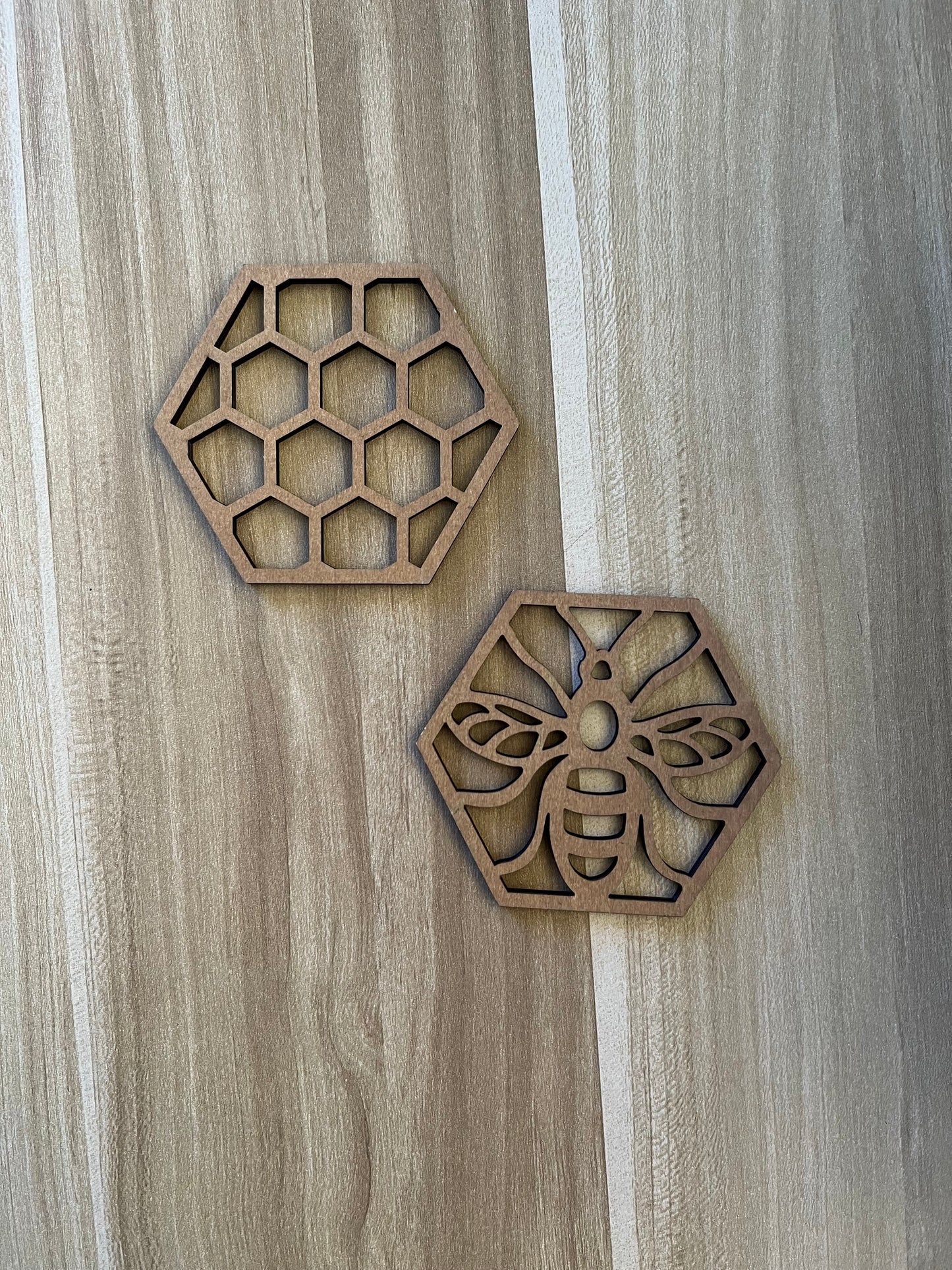 2 pc Wooden bee And Beehive Coaster