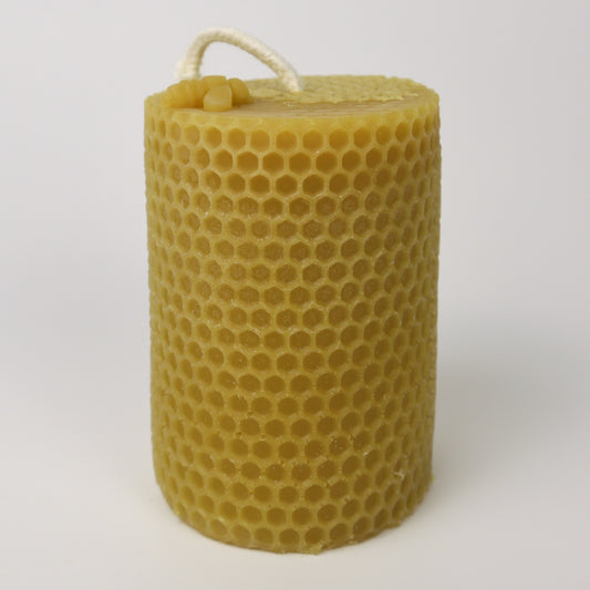 Honeycomb Cylinder Beeswax Candle ––3" x 2"